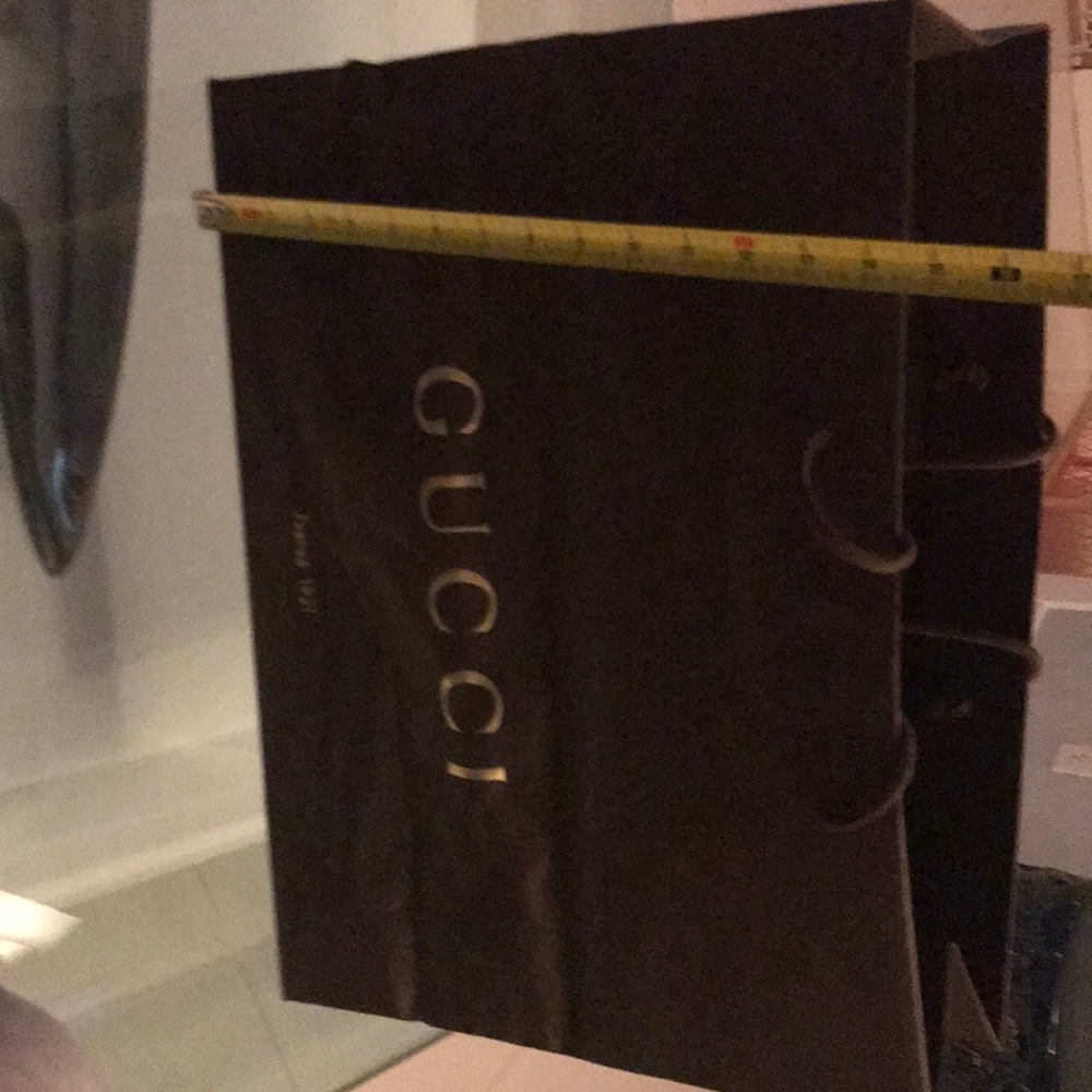 Gucci shopping bag that came with purchase